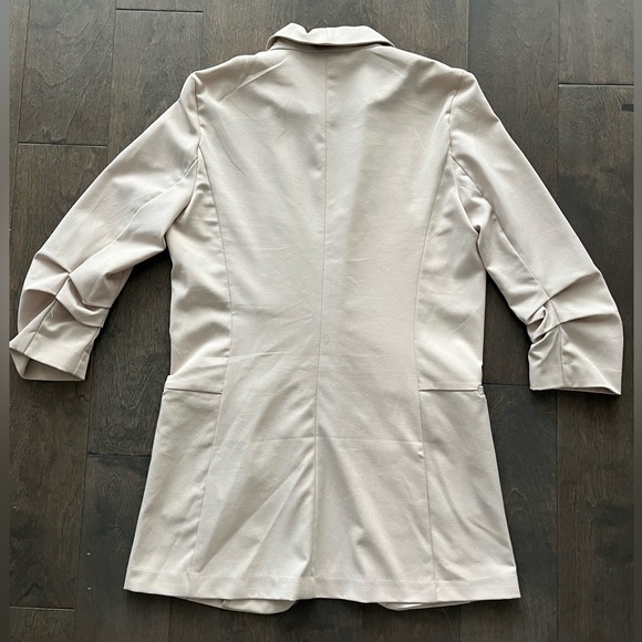 Neutral Blazer - Picture 5 of 5